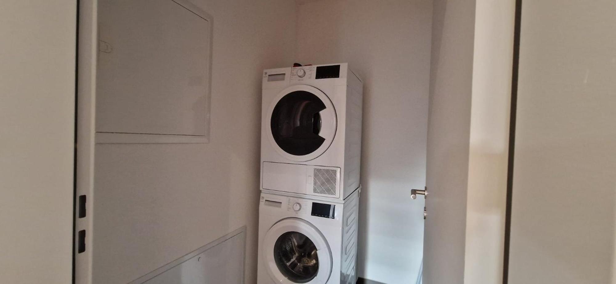 Visionary Hospitality Rothenburg, Lucerne - Premium With Free Parking, Washer, Kitchen, Terrace, 15' Apartmán