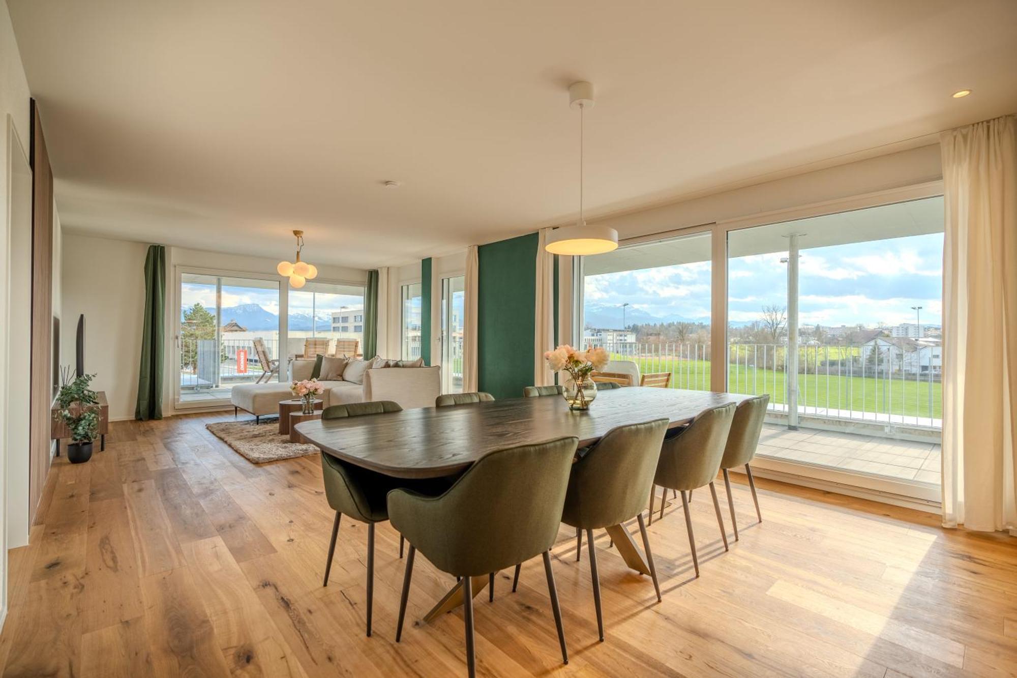 Visionary Hospitality Rothenburg, Lucerne - Premium With Free Parking, Washer, Kitchen, Terrace, 15' Apartmán Rothenburg